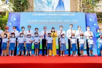 Honda trao tặng gần 6 triệu mũ bảo hiểm cho học sinh lớp 1