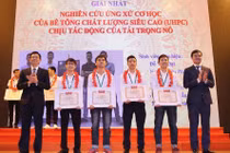 Trao thưởng 279 đề tài xuất sắc giải “Sinh viên nghiên cứu khoa học” năm 2019
