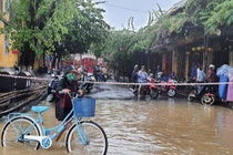Phố cổ ngập, Hội An chuẩn bị sơ tán dân