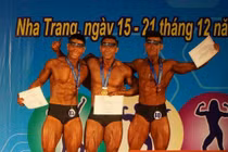 Cựu đặc nhiệm Phạm Khắc Hy vô địch thể hình quốc gia ở tuổi 44 tuổi