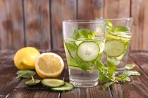 Đau dạ dày tránh xa trà chanh