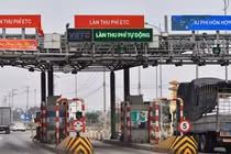 Đến tháng 9, có 80 - 90% số xe trên toàn quốc dán thẻ dịch vụ thu phí không dừng