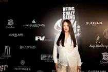 Trương Ngọc Ánh trong n “bộ cánh” thanh lịch và đầy quyến rũ được thiết kể bởi Mr Crazy & Lady Sexy.