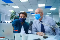 Giáo viên nước ngoài gợi ý đáp án đề thi Tiếng Anh tốt nghiệp THPT