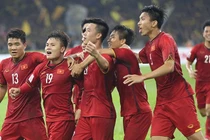 Tập đoàn Hưng Thịnh thưởng nóng tuyển Việt Nam 1 tỷ đồng, thưởng Quang Hải 200 triệu đồng sau trận thắng Malaysia