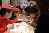 Ngoài vàng, ngày vía Thần Tài có thể mua các vật này để may cả năm