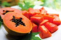 Đầy bụng vì ăn nhiều đu đủ ương