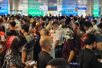 Sân bay Tân Sơn Nhất, ngày cao điểm 631 chuyến bay, gần 100.000 hành khách