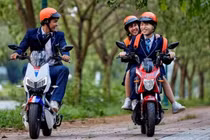 Tiêu chí cần biết để lựa chọn xe máy điện cho học sinh