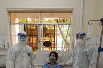 Bệnh nhân Covid-19 đầu tiên từng ngừng tim chuẩn bị xuất viện tại Đồng Tháp.