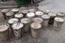 Hải Phòng điều tra vụ đổ trộm chất thải xuống kênh