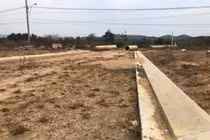 Kon Tum: Dân cắm cọc phân lô đất nông nghiệp, tỉnh chỉ đạo khẩn