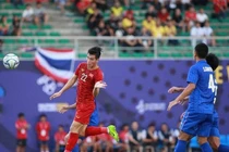 Tiến Linh đánh đầu tung lưới U22 Thái Lan