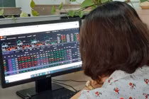 Giãn cách ngồi ở nhà 'đổ' tiền vào chứng khoán