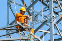 Hóa đơn tiền điện ở miền Bắc lại tăng vọt