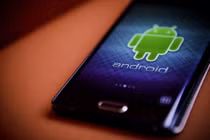 Rút sạch tài khoản ngân hàng chỉ với một cuộc gọi