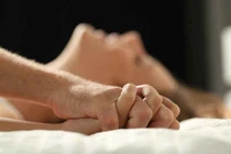 Muốn có thai, bao lâu nên làm 'chuyện ấy' một lần?