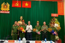 Phá đường dây ma tuý cực lớn, ném lựu đạn khi đụng độ cảnh sát