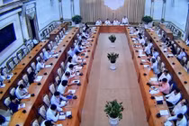 "Không nên sáng thứ 2 đến trường mà tối chủ nhật còn không biết có đi học hay không"