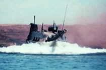 Video: Nga thử nghiệm xe tăng bơi Sprut-SDM1 trên biển Đen