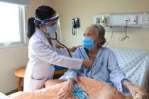 Ngã - 1 trong 5 nguyên nhân gây tử vong ở người cao tuổi