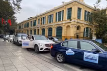 Dàn xe diễu hành tưởng niệm bé gái 8 tuổi bị bạo hành, lan tỏa thông điệp không im lặng