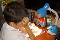 Từ những vụ bạo hành trẻ: Dạy con bằng kỷ luật tích cực, không nước mắt