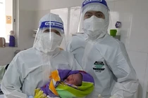 Quảng Bình: Khởi phát chuyển dạ cho 3 sản phụ mắc COVID-19 vượt cạn thành công trong đêm