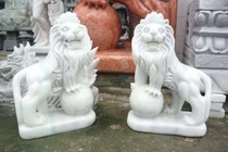 Không nên đặt sư tử đá trước cửa