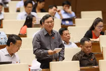 Cán bộ trẻ hay được hỏi ‘là con đồng chí nào’