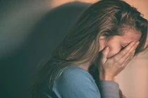 Trầm cảm sau sinh và mối nguy hiểm đối với sức khỏe