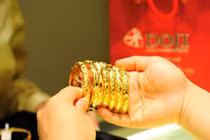 Giá vàng hôm nay 22/9, cuối tuần tăng giá mạnh