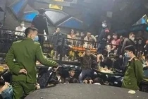 Hải Dương: Đột kích quán bar, phát hiện 115 “dân chơi” dương tính ma tuý, 14 người mắc COVID-19