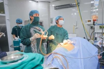 Tán sỏi công nghệ cao - “lối thoát” cho bệnh nhân sỏi thận, tiết niệu