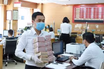 3 "ông lớn" ngân hàng: Lợi nhuận bất ngờ, thu nhập trên 32 triệu đồng/tháng