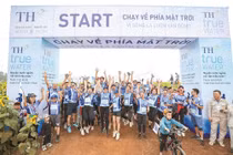 Người lao động TH hào hứng tham gia giải chạy nội bộ Chạy về phía mặt trời do tập đoàn tổ chức.