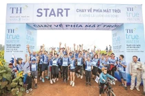 Người lao động TH hào hứng tham gia giải chạy nội bộ Chạy về phía mặt trời do tập đoàn tổ chức.