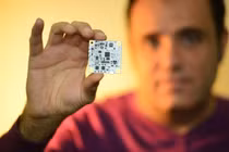 Năm sau, bạn không cần cắm sạc mà điện thoại vẫn đầy pin