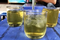 Uống nhiều trà có thể gây sỏi thận?