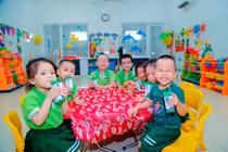 Sữa học đường tại Đà Nẵng: Đầu tư cho trẻ hôm nay để có nguồn nhân lực chất lượng trong tương lai
