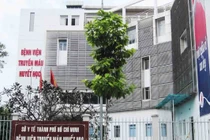 Hết thuốc ung thư viện trợ, hàng ngàn bệnh nhân lao đao