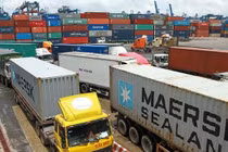 TP.HCM thiếu bãi đỗ xe container