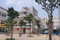 Lấy mẫu xét nghiệm 1.500 học sinh trường tiểu học Xuân Phương