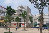 Lấy mẫu xét nghiệm 1.500 học sinh trường tiểu học Xuân Phương