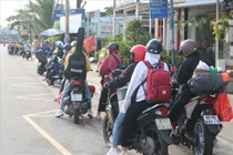 Các phường ở TPHCM làm gì để lao động nhập cư "ở yên trong nhà trọ"?