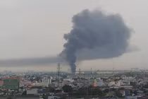 Cột khói là carbon đen