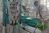 Uống thuốc nam chữa viêm dạ dày, người đàn ông bị suy đa tạng