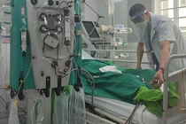 Uống thuốc nam chữa viêm dạ dày, người đàn ông bị suy đa tạng