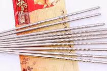 Nguy hại từ đũa inox