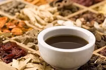 “Độc hoạt tang ký sinh” trị gút